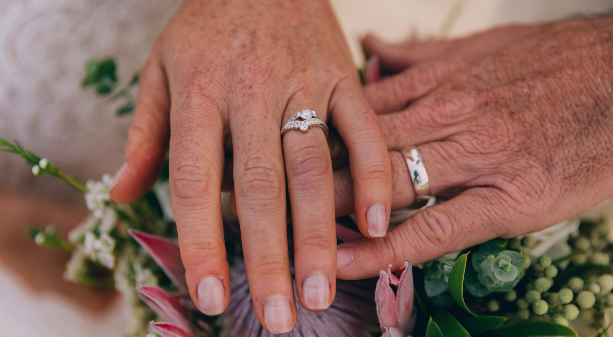 Is It Bad Luck to Keep a Wedding Ring After Divorce? – Meaning & Beliefs