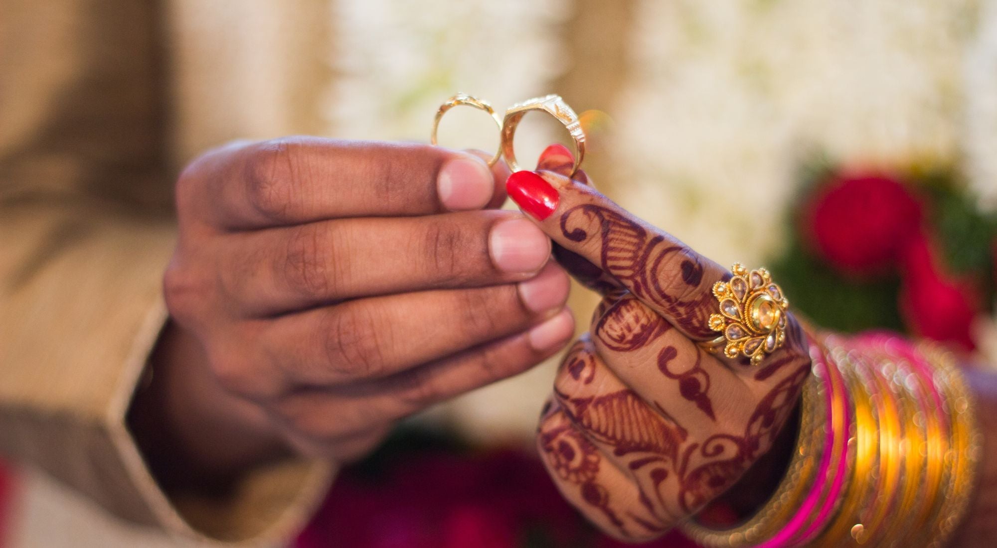 Is It Bad Luck to Wear Your Parents’ Wedding Ring
