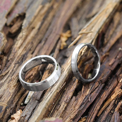 silver color ring for men and women