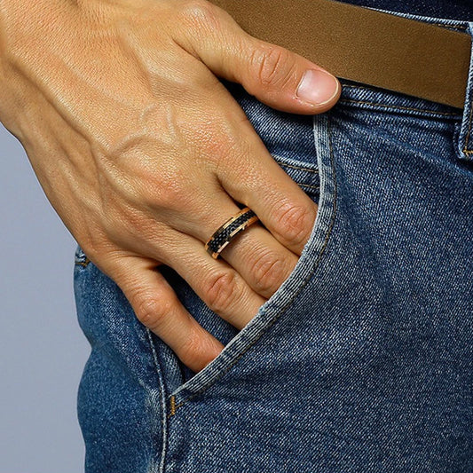 women's carbon fiber wedding ring​

